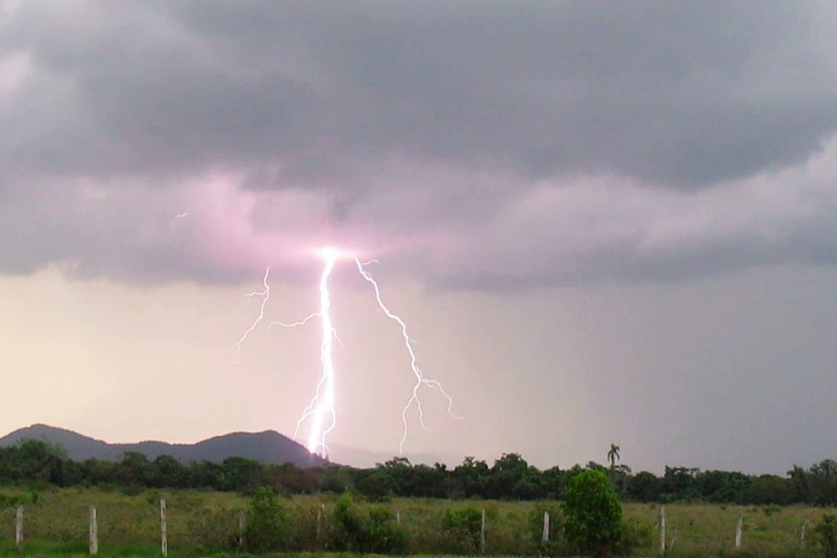 Chuvas que caíram no momento do acidente foram causadas pela chegada de uma frente fria